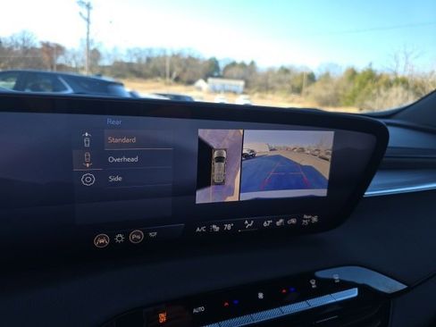 Certified 2025 Buick Enclave Preferred image 18