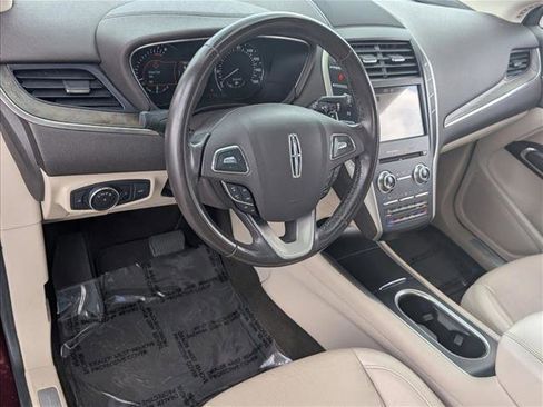 Used 2019 Lincoln MKC Reserve FWD image 10