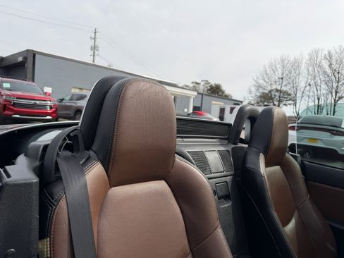 Used 2013 MAZDA MX-5 Miata Grand Touring w/ Premium Pkg image 21