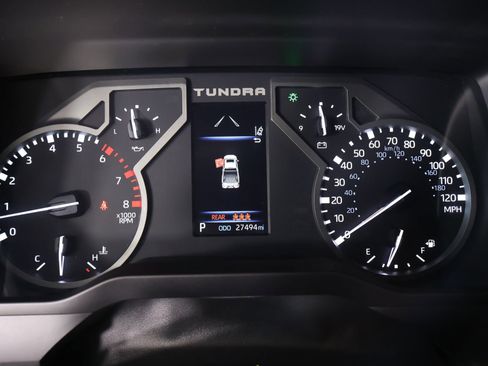Used 2023 Toyota Tundra SR5 w/ SR5 Convenience Package AWD/4WD image 4