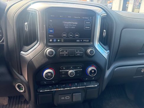 Certified 2022 Chevrolet Silverado 1500 RST w/ LPO, Blackout Package AWD/4WD image 27