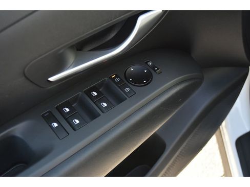 Used 2025 Hyundai Tucson SEL image 17