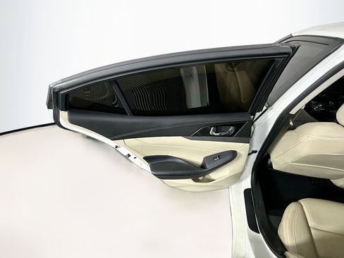 Used 2017 Nissan Maxima 3.5 SV image 26