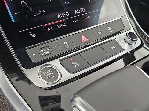 New 2026 Audi Q7 2.0T Premium AWD/4WD image 32