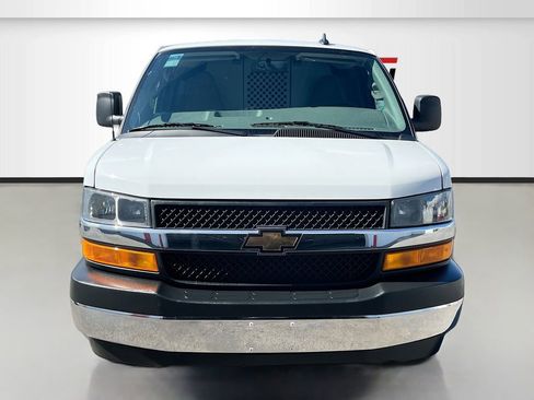 Used 2024 Chevrolet Express 2500 w/ Driver Convenience Package RWD image 2