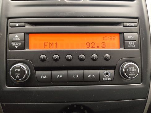 Used 2018 Nissan Versa S Plus FWD image 25
