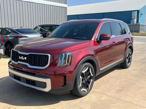Used 2024 Kia Telluride EX AWD/4WD image 1