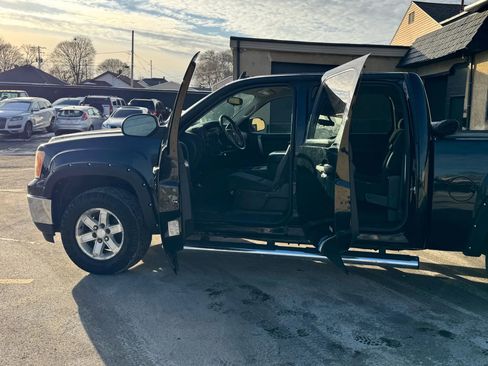 Used 2011 GMC Sierra 1500 SLE w/ Power Tech Package image 7
