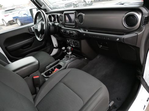 Used 2022 Jeep Wrangler Sport S image 10