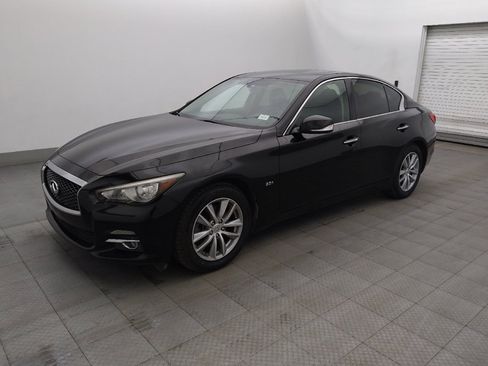 Used 2017 INFINITI Q50 2.0t w/ Moonroof Package RWD image 2