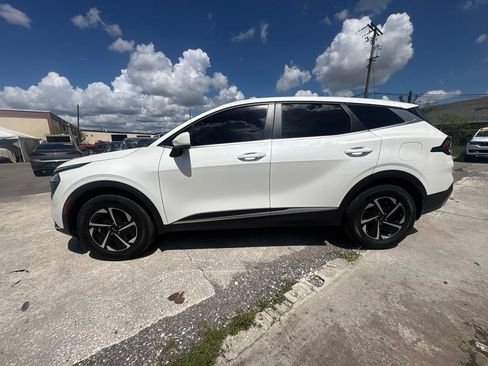 Used 2024 Kia Sportage LX AWD/4WD image 6