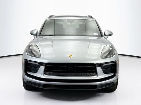Used 2026 Porsche Macan AWD/4WD image 10