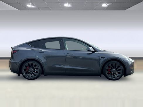 Used 2022 Tesla Model Y Performance AWD/4WD image 7