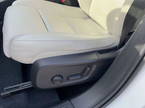 Certified 2023 Volvo XC40 B5 Plus w/ Driver Assist Package image 13