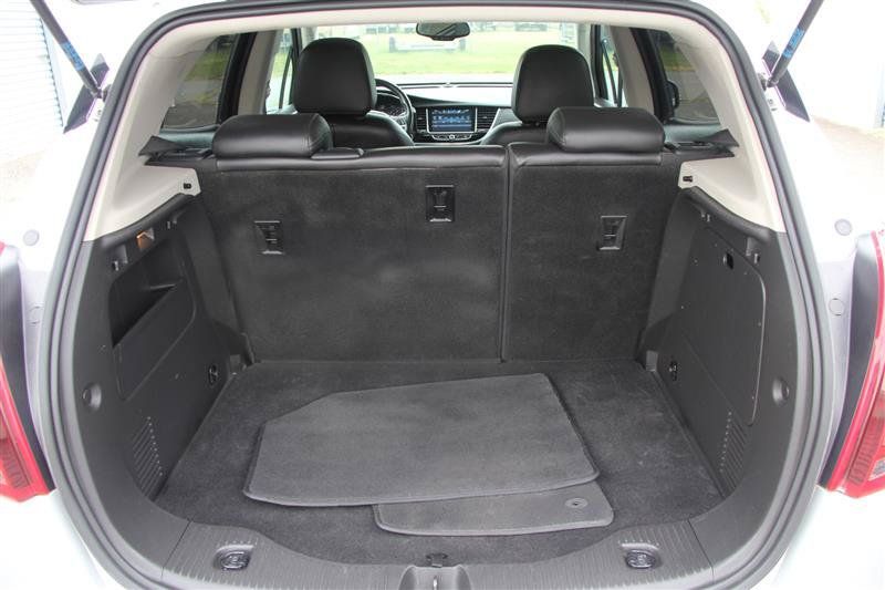 Used 2019 Buick Encore Essence AWD/4WD image 11