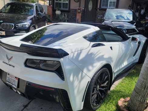 Used 2017 Chevrolet Corvette Z06 image 3
