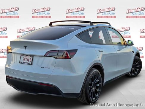 Used 2023 Tesla Model Y Long Range image 8