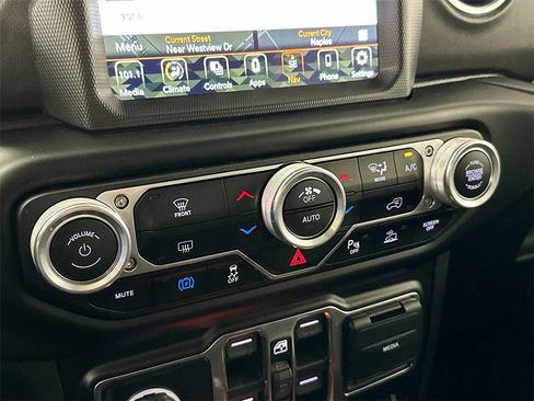 Used 2021 Jeep Wrangler Unlimited Rubicon 4xe w/ Steel Bumper Group image 16