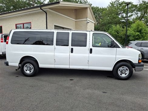 Used 2014 Chevrolet Express 3500 LT w/ LT Preferred Equipment Group image 9