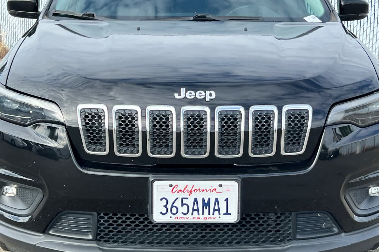 Used 2019 Jeep Cherokee Latitude Plus FWD image 15
