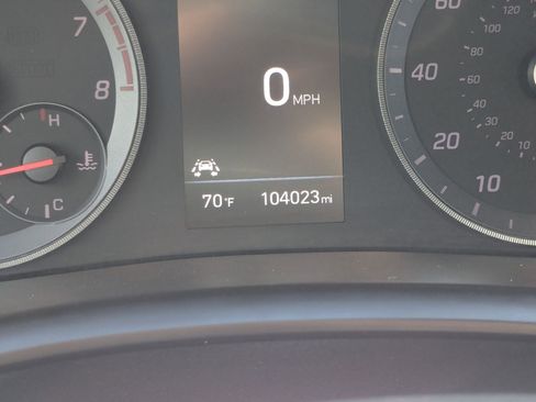 Used 2018 Hyundai Sonata Sport w/ Tech Package 05 FWD image 21