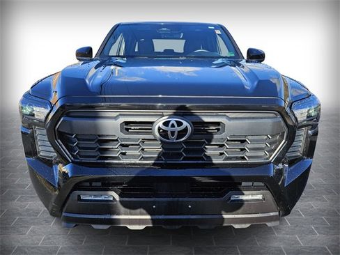 Used 2024 Toyota Tacoma 4x4 Double Cab image 2