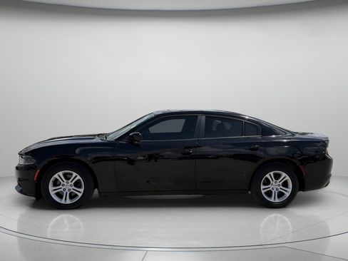 Used 2020 Dodge Charger SXT RWD image 5
