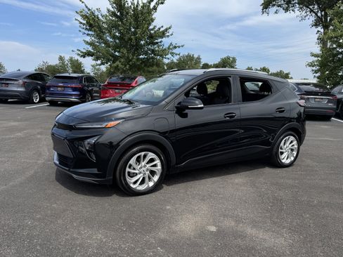 Used 2023 Chevrolet Bolt EUV LT image 29