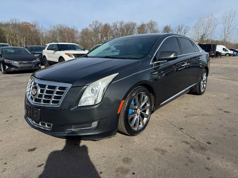 Used 2014 Cadillac XTS FWD image 1