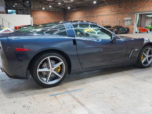 Used 2013 Chevrolet Corvette Coupe w/ 4LT Preferred Equipment Group RWD image 14