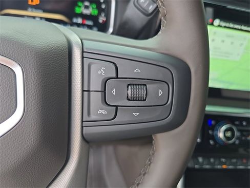 Certified 2026 GMC Sierra 3500 Denali w/ Denali Reserve Package image 26