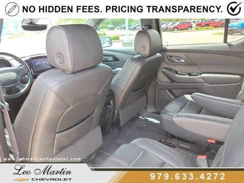 Used 2023 Chevrolet Traverse RS w/ LPO, Floor Liner Package FWD image 12