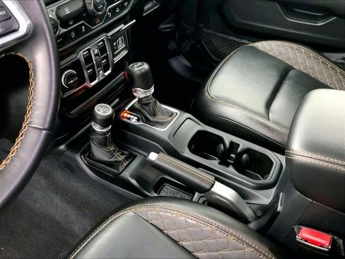 Used 2021 Jeep Wrangler Unlimited Sahara image 17