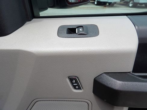Used 2019 Ford F250 XL w/ Power Equipment Group RWD image 30