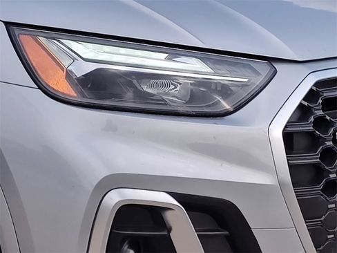Certified 2025 Audi Q5 2.0T Premium Plus w/ Premium Plus Package image 16