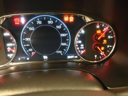 Used 2022 GMC Acadia AT4 w/ Technology Package AWD/4WD image 7