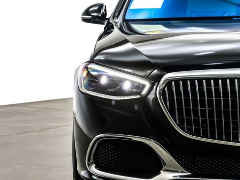 Certified 2025 Mercedes-Benz Maybach S 580 4MATIC image 16