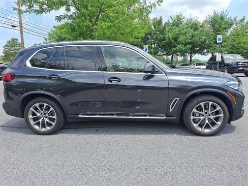 Used 2021 BMW X5 xDrive40i w/ Premium Package 2 image 10