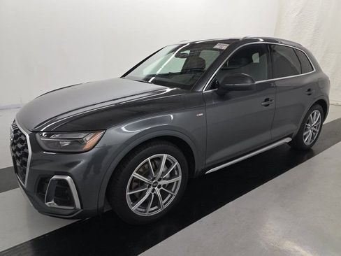 Used 2022 Audi Q5 e Premium Plus w/ Premium Plus Package AWD/4WD image 2