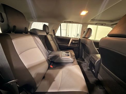 Used 2020 Toyota 4Runner SR5 Premium image 33