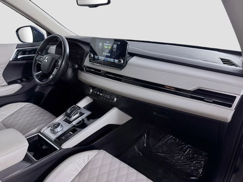 Used 2022 Mitsubishi Outlander SEL AWD/4WD image 38