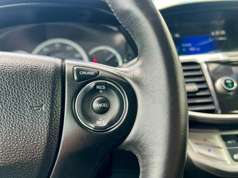 Used 2015 Honda Accord EX-L image 19