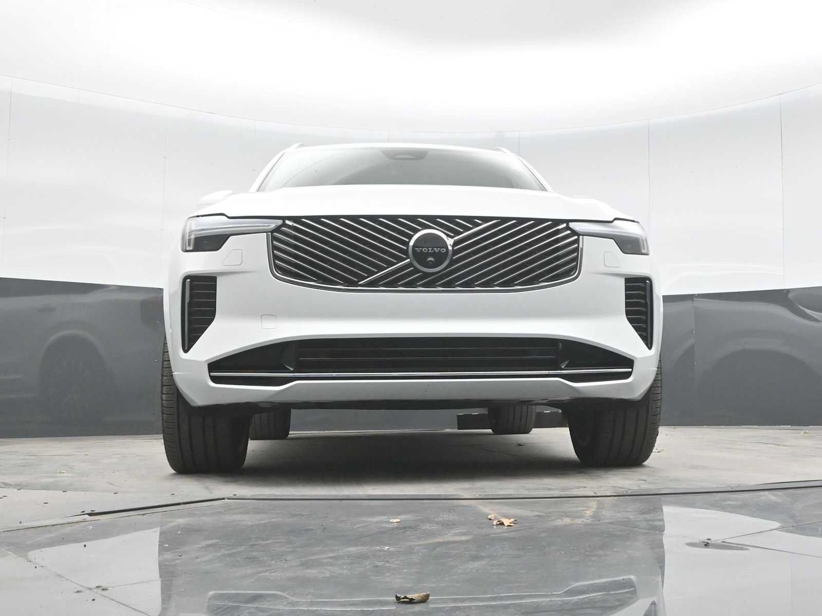 Used 2026 Volvo XC90 B6 Ultra w/ Protection Package AWD/4WD image 27