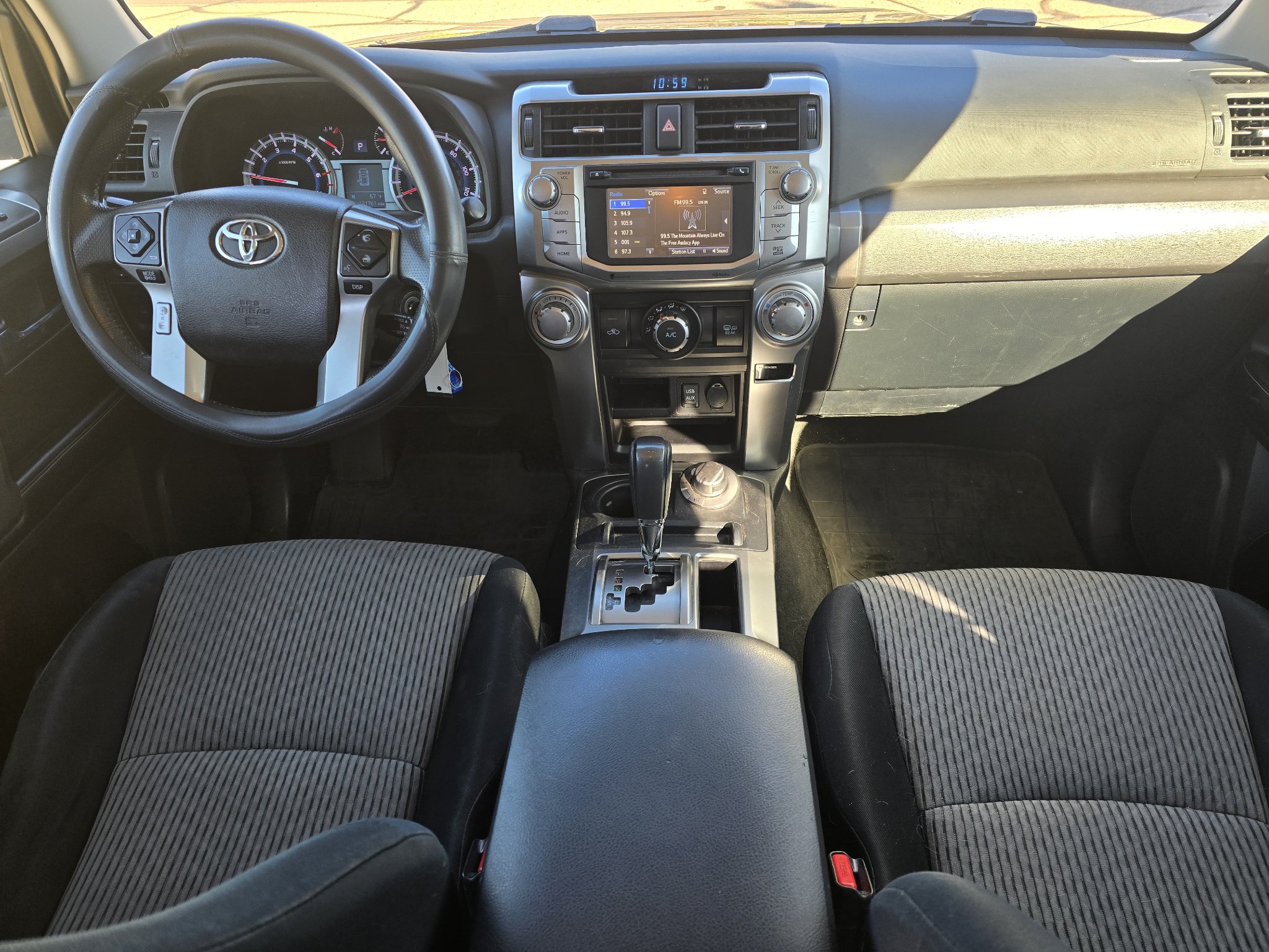 Used 2016 Toyota 4Runner SR5 AWD/4WD image 25