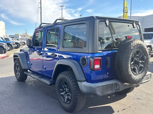Used 2018 Jeep Wrangler Unlimited Sport image 7