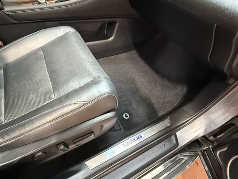 Used 2018 Lexus RX 450hL Premium image 11