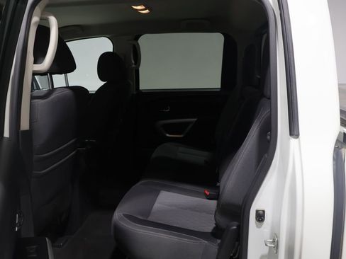 Used 2020 Nissan Titan SV w/ SV Convenience Package AWD/4WD image 16
