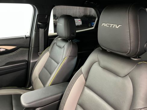 Used 2024 Chevrolet TrailBlazer ACTIV w/ Convenience Package FWD image 17