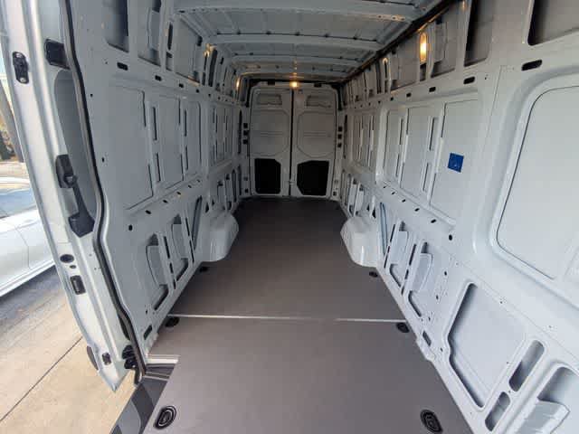 Used 2026 Mercedes-Benz Sprinter 2500 image 18