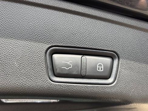 Used 2024 Maserati Grecale GT image 9